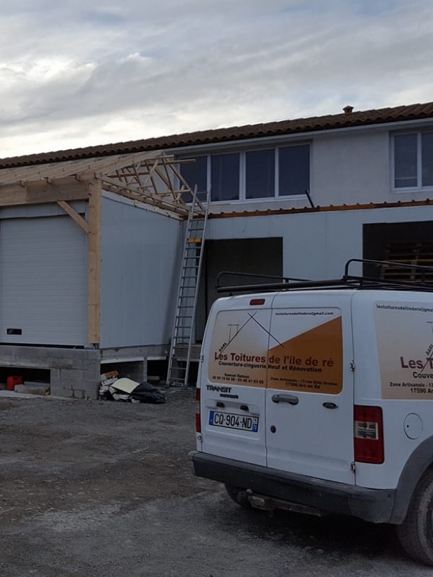 Les Toitures De L Ile De Re Revonation De Toiture Neuf Ou Ancien Ile De Re LES TOITURES DE LILE DE RE Charpente 2