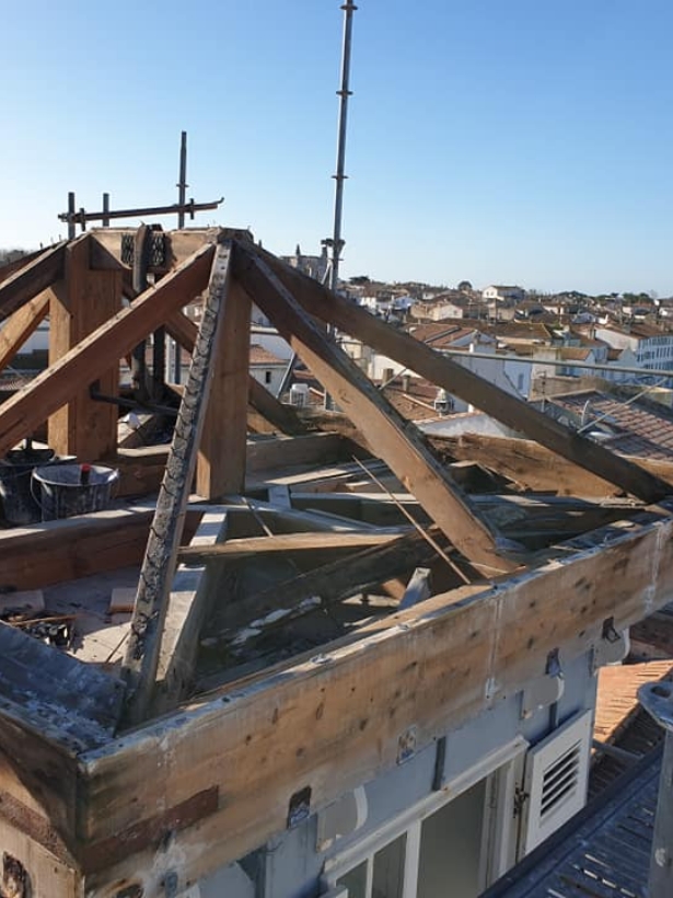 Les Toitures De L Ile De Re Revonation De Toiture Neuf Ou Ancien Ile De Re LES TOITURES DE LILE DE RE Charpente 3