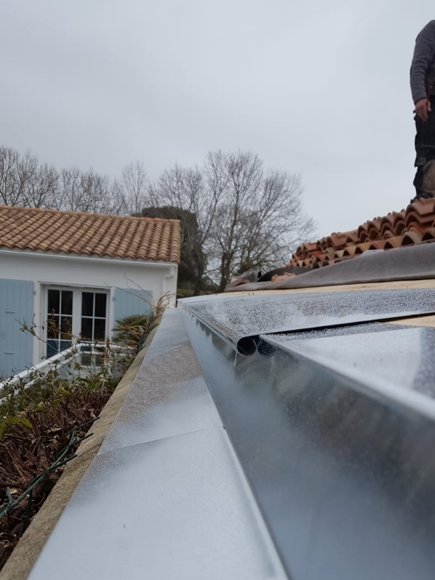 Les Toitures De L Ile De Re Revonation De Toiture Neuf Ou Ancien Ile De Re LES TOITURES DE LILE DE RE Zinguerie 15